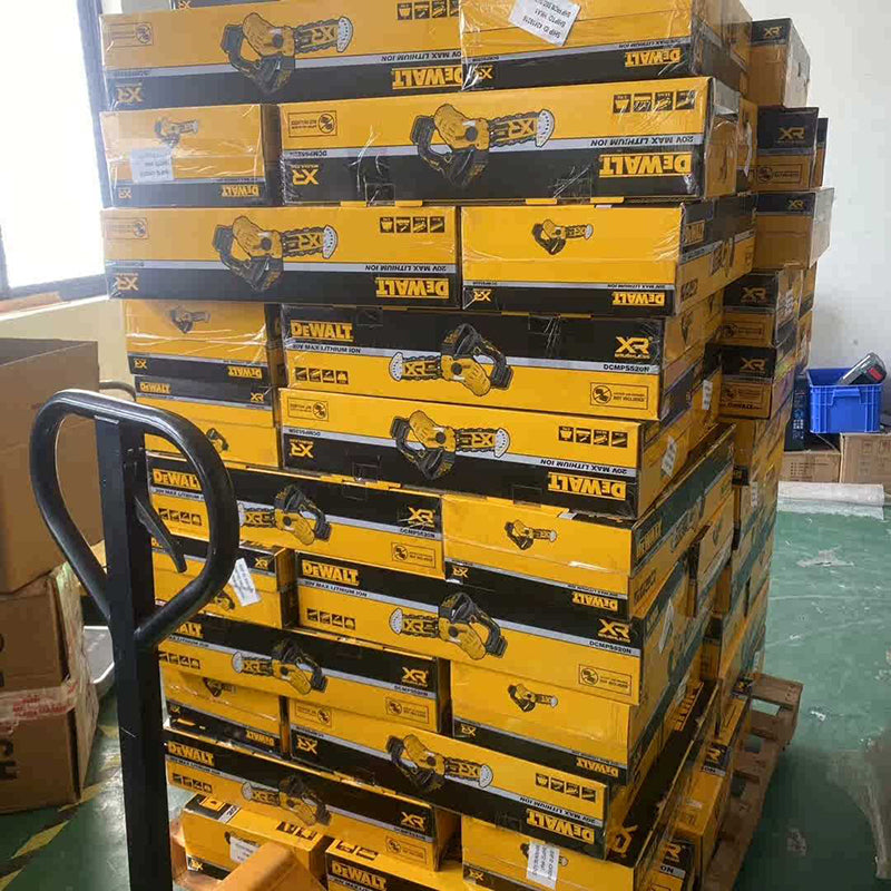 DEWALT DCMPS520N Chain Saw 20CM 18V/20V Max Cordless garden Carpentry Major Pruning Logging Cutting Saw Bare Tool