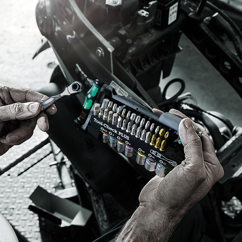 WERA 05056490001 Tool-Check Plus Slotted Ratcheting Screwdriver 1/4" Head 39 Pieces Kraftform Kompakt 27 RA MULTI Metric Socket