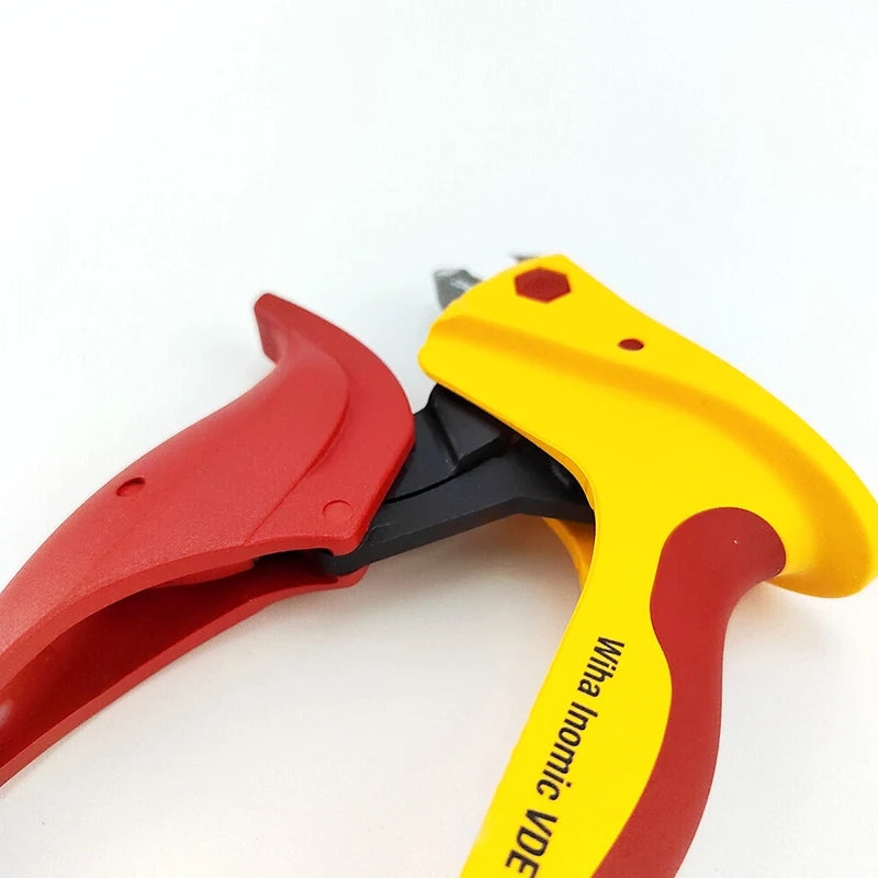 Wiha 30666 Electrician's Insulated Diagonal Pliers with Innovative Dual Cutting Function of The Jaws Z12916