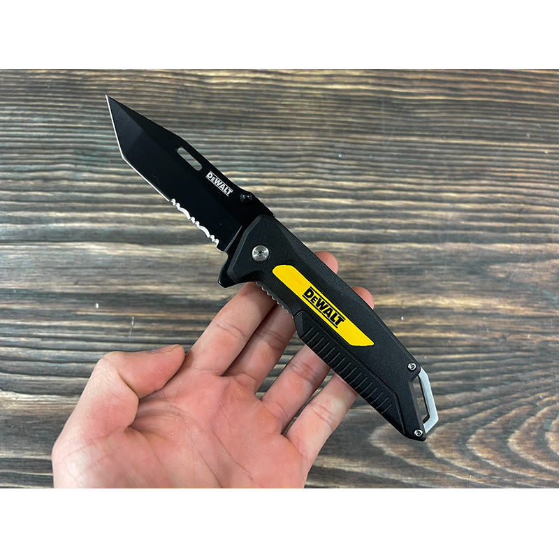 DEWALT DWHT10910 Pocket Knife with Ball-Bearing Assist