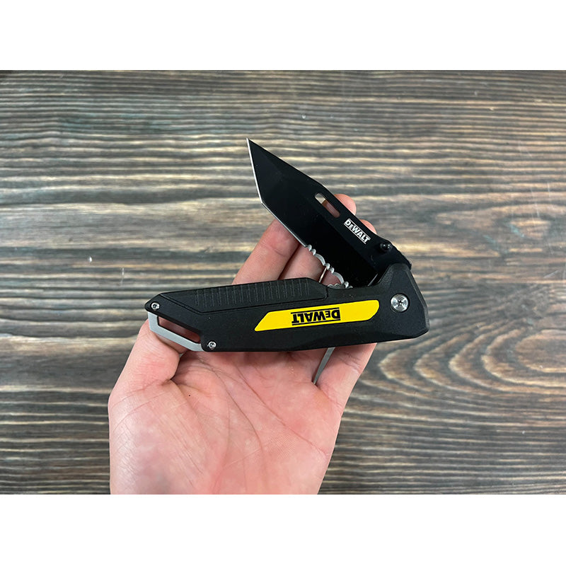 DEWALT DWHT10910 Pocket Knife with Ball-Bearing Assist