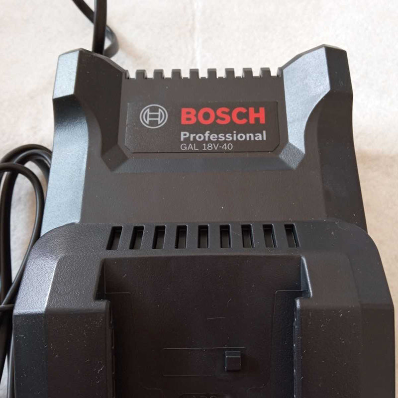 Bosch GAL18V-40 18V Lithium-Ion Fast Battery Charger Input Voltage 220V