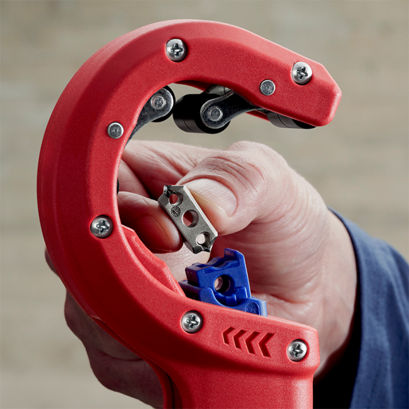 KNIPEX DP50 90 23 01 BK Pipe Cutter for Plastic Drain Pipes